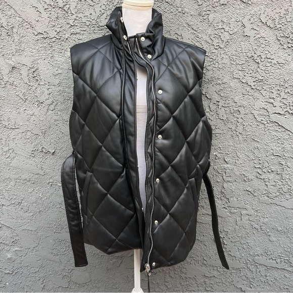 BLANKNYC Faux Leather Vest in Night Fever Size M - Picture 6 of 8